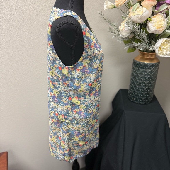 Cabi Floral Chiffon Sleeveless Blouse – Lightweight & Lined – Size Small - Picture 4 of 8